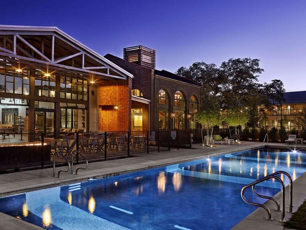 Cavalry Court, By Valencia Hotel Collection College Station Bekvämligheter bild