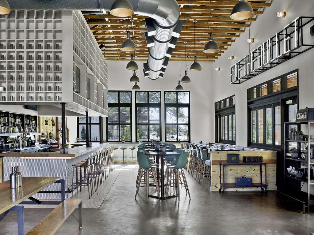 Cavalry Court, By Valencia Hotel Collection College Station Restaurang bild